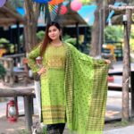 আড়ং বুটিক্স রেডিমেড থ্রি-পিস।